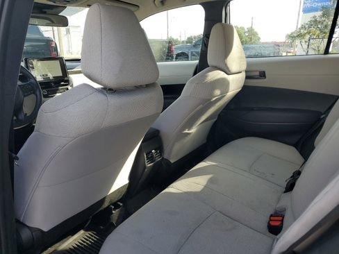 Used 2026 Toyota Corolla Cross L image 8