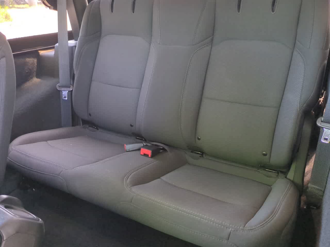 Used 2022 Jeep Wrangler Sport AWD/4WD image 19