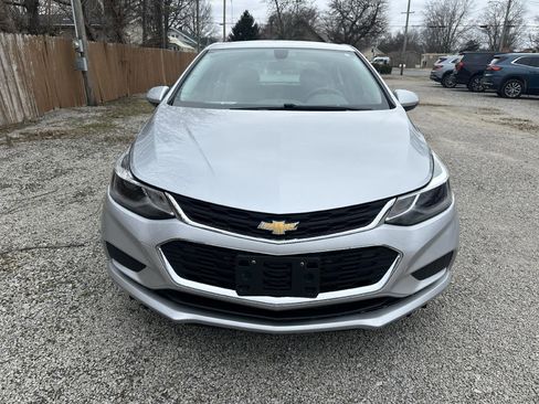Used 2017 Chevrolet Cruze LT w/ Convenience Package image 9