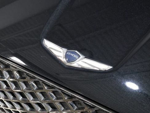 Used 2024 Genesis GV70 2.5T w/ Advanced Package AWD/4WD image 12