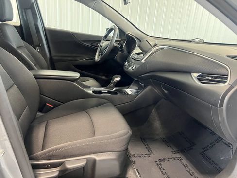 Used 2024 Chevrolet Malibu LT FWD image 23
