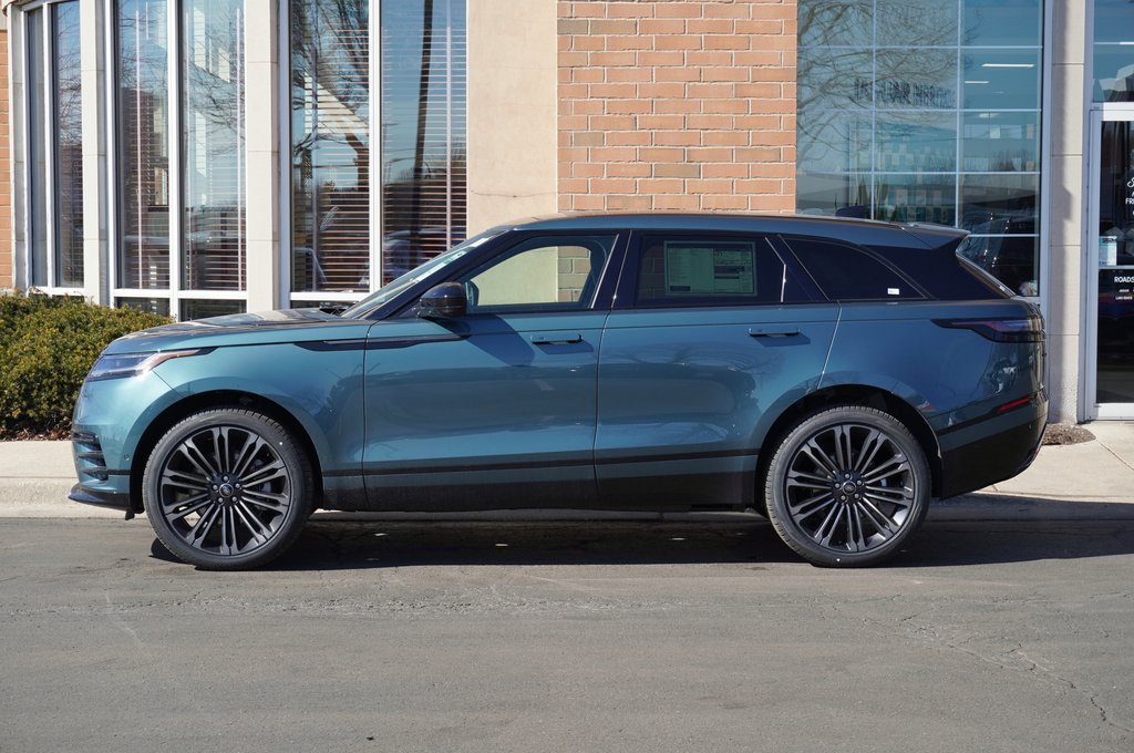 Used 2026 Land Rover Range Rover Velar Dynamic SE AWD/4WD image 2