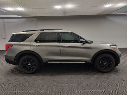 Used 2020 Ford Explorer XLT w/ Equipment Group 202A AWD/4WD image 8