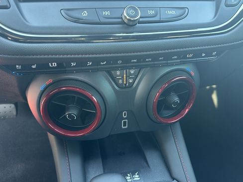 Used 2023 Chevrolet Blazer RS w/ Enhanced Convenience Package image 23