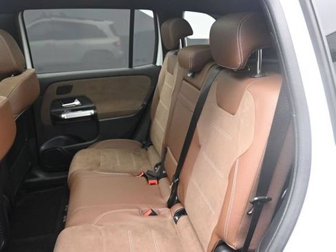 Used 2026 Mercedes-Benz GLB 250 image 22