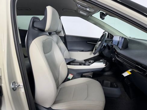 Used 2024 Kia EV6 Wind image 31