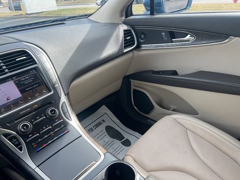 Used 2019 Lincoln Nautilus Reserve w/ Drivers Assistance Package image 16