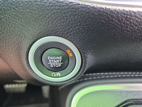 Used 2017 Dodge Challenger GT AWD/4WD image 28