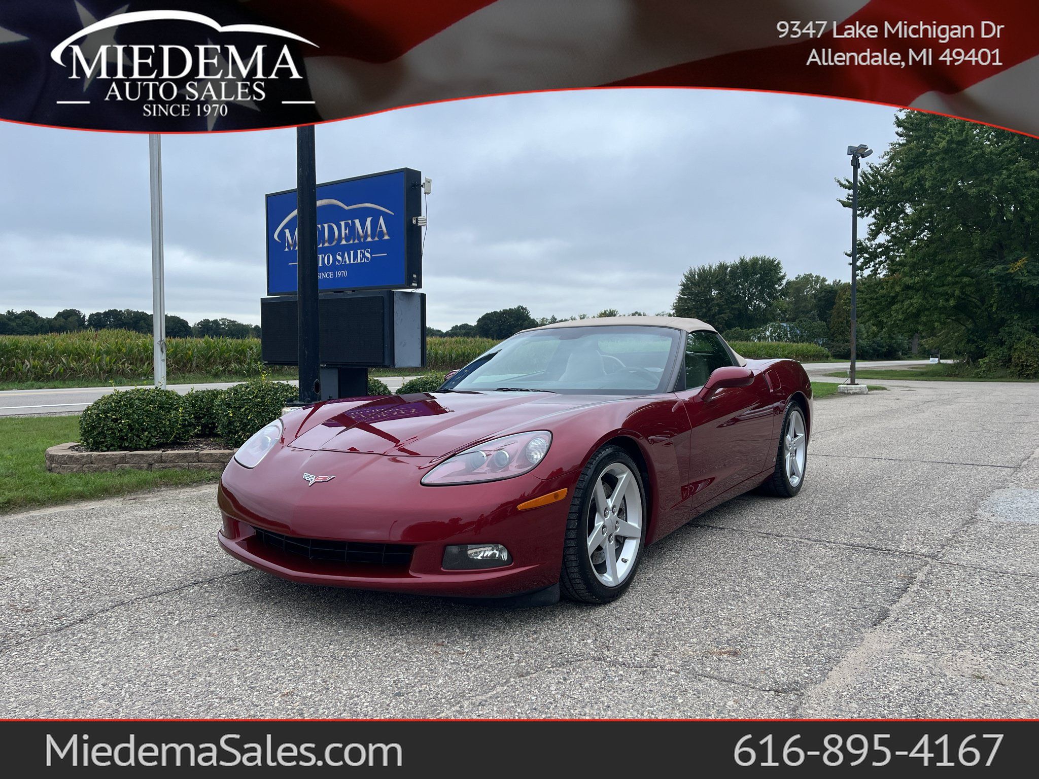 Used 2006 Chevrolet Corvette Convertible w/ Performance Package RWD image 1