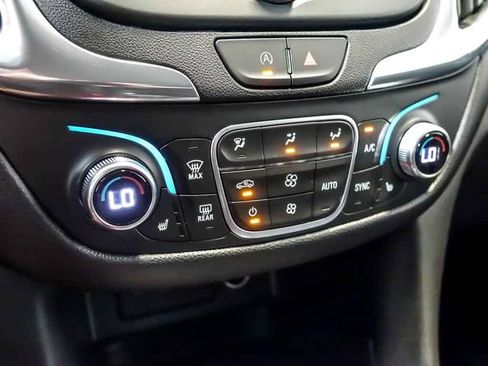 Certified 2024 Chevrolet Equinox LT AWD/4WD image 23