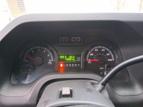 Used 2012 Ford E-350 and Econoline 350 XLT image 18
