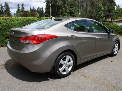 Used 2013 Hyundai Elantra GLS FWD image 3