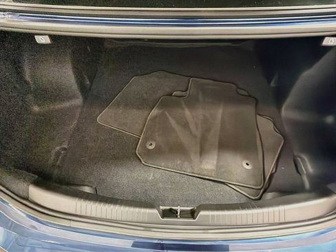 Used 2019 Chevrolet Malibu LT FWD image 26