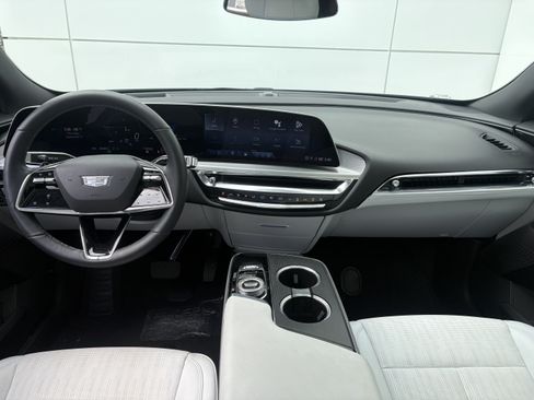 Used 2024 Cadillac Lyriq Sport AWD/4WD image 19