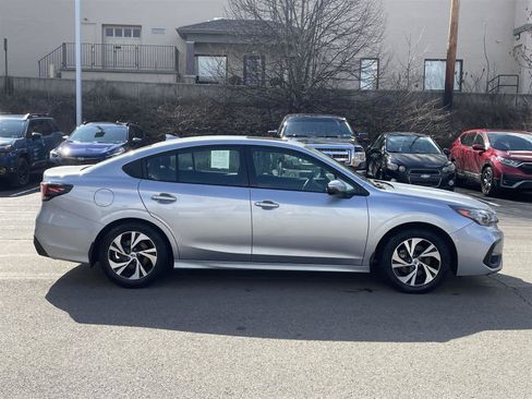 Used 2023 Subaru Legacy Premium image 6