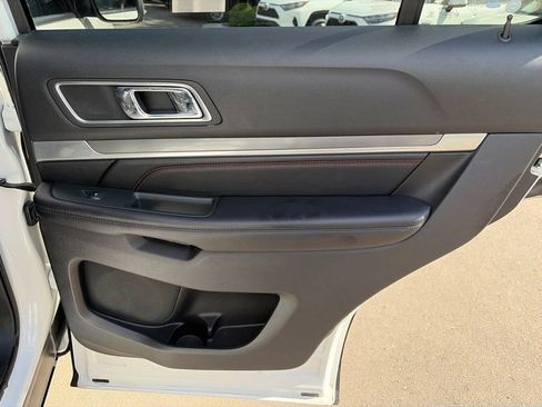 Used 2018 Ford Explorer Sport w/ Equipment Group 401A AWD/4WD image 15