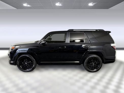 Used 2019 Toyota 4Runner Limited RWD image 2