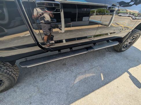 Used 2016 Nissan Titan SL AWD/4WD image 20