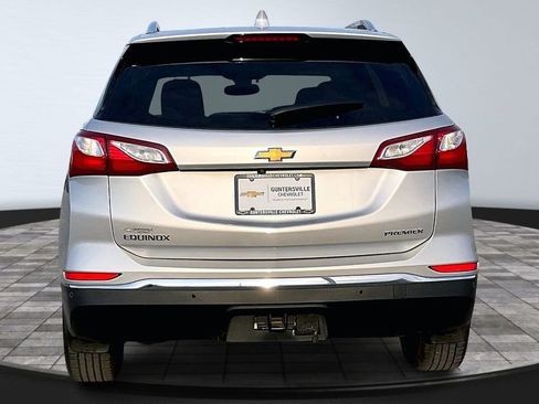 Used 2021 Chevrolet Equinox Premier FWD image 4