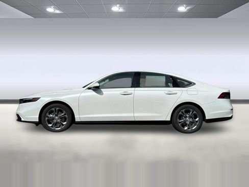 New 2026 Honda Accord EX-L image 2