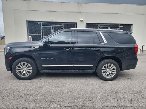 Used 2024 GMC Yukon Denali AWD/4WD image 4
