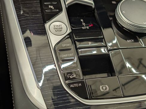 New 2026 BMW X5 xDrive40i w/ M Sport Package image 24