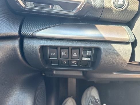 Used 2024 Subaru Forester Premium AWD/4WD image 18