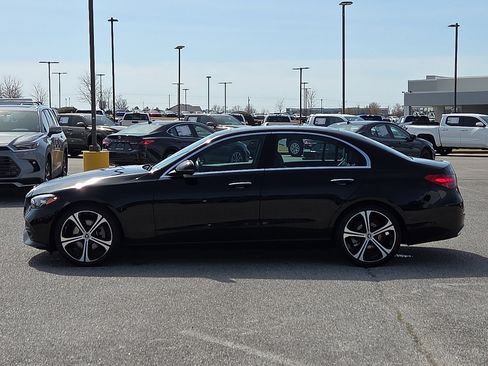 Used 2025 Mercedes-Benz C 300 Sedan image 3