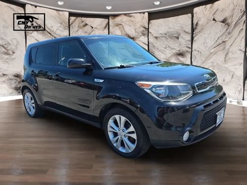 Used 2016 Kia Soul + FWD image 3