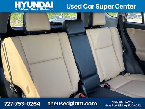 Used 2018 Toyota RAV4 Limited w/ Advanced Technology Package FWD image 10