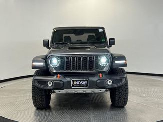 New 2026 Jeep Gladiator Mojave w/ Safety Group video 2