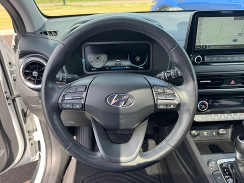 Used 2023 Hyundai Kona Limited image 19