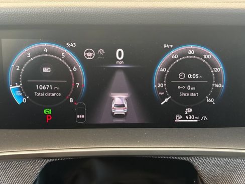 Certified 2025 Volkswagen Tiguan S AWD/4WD image 4