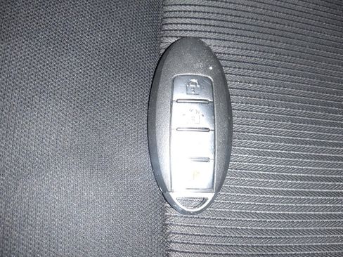 Used 2023 Nissan Sentra SV image 32