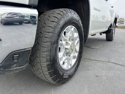 Used 2022 Chevrolet Silverado 2500 LTZ w/ LTZ Plus Package image 12