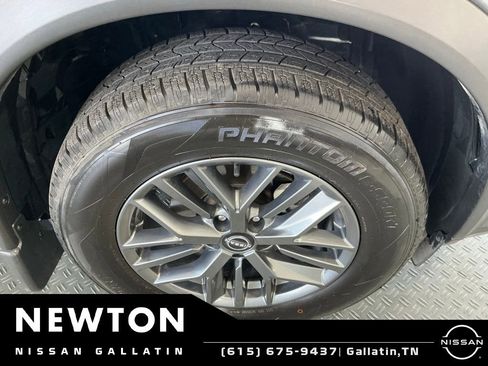 Used 2023 Nissan Rogue S FWD image 39