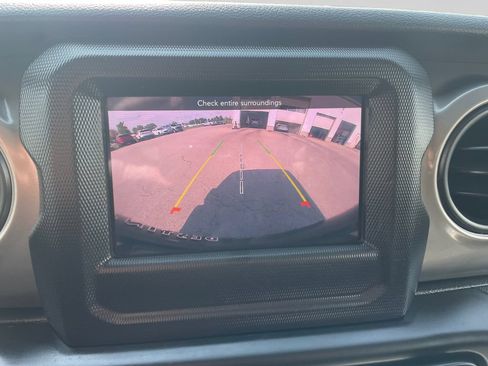 Used 2020 Jeep Wrangler Unlimited Sport AWD/4WD image 27