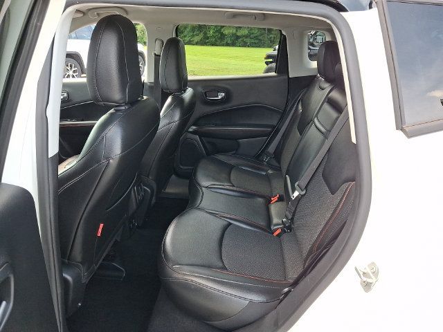 Used 2019 Jeep Compass Trailhawk AWD/4WD image 10