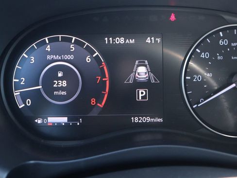 Used 2023 Nissan Kicks SR w/ SR Premium Package image 22