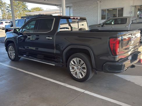 Used 2020 GMC Sierra 1500 Denali w/ Denali Premium Package image 3