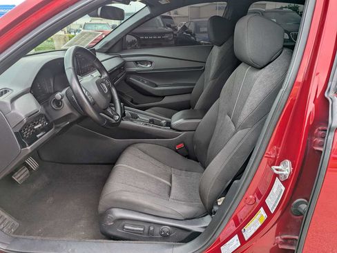 Used 2023 Honda Accord Sport image 15