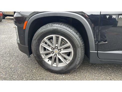 Used 2024 Chevrolet Traverse LT image 24