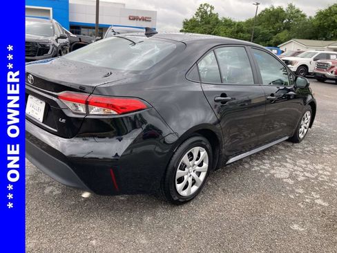 Used 2025 Toyota Corolla LE FWD image 4