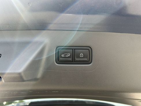 Used 2026 Hyundai Santa Fe SEL FWD image 16
