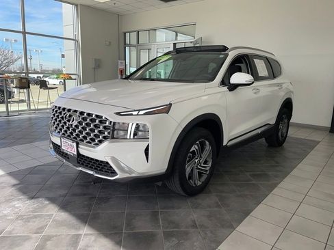 Used 2023 Hyundai Santa Fe SEL w/ Premium Package image 2