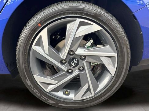 New 2026 Hyundai Elantra Limited image 26