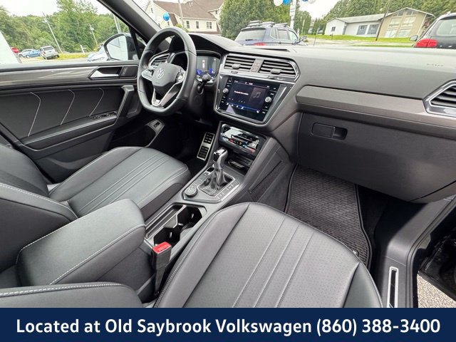 Certified 2024 Volkswagen Tiguan SE R-Line AWD/4WD image 30