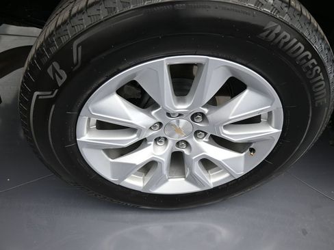 Used 2023 Chevrolet Silverado 1500 LT image 38