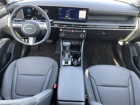 New 2025 Hyundai Tucson SEL image 2