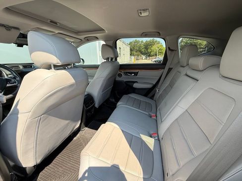 Used 2022 Honda CR-V Touring image 16